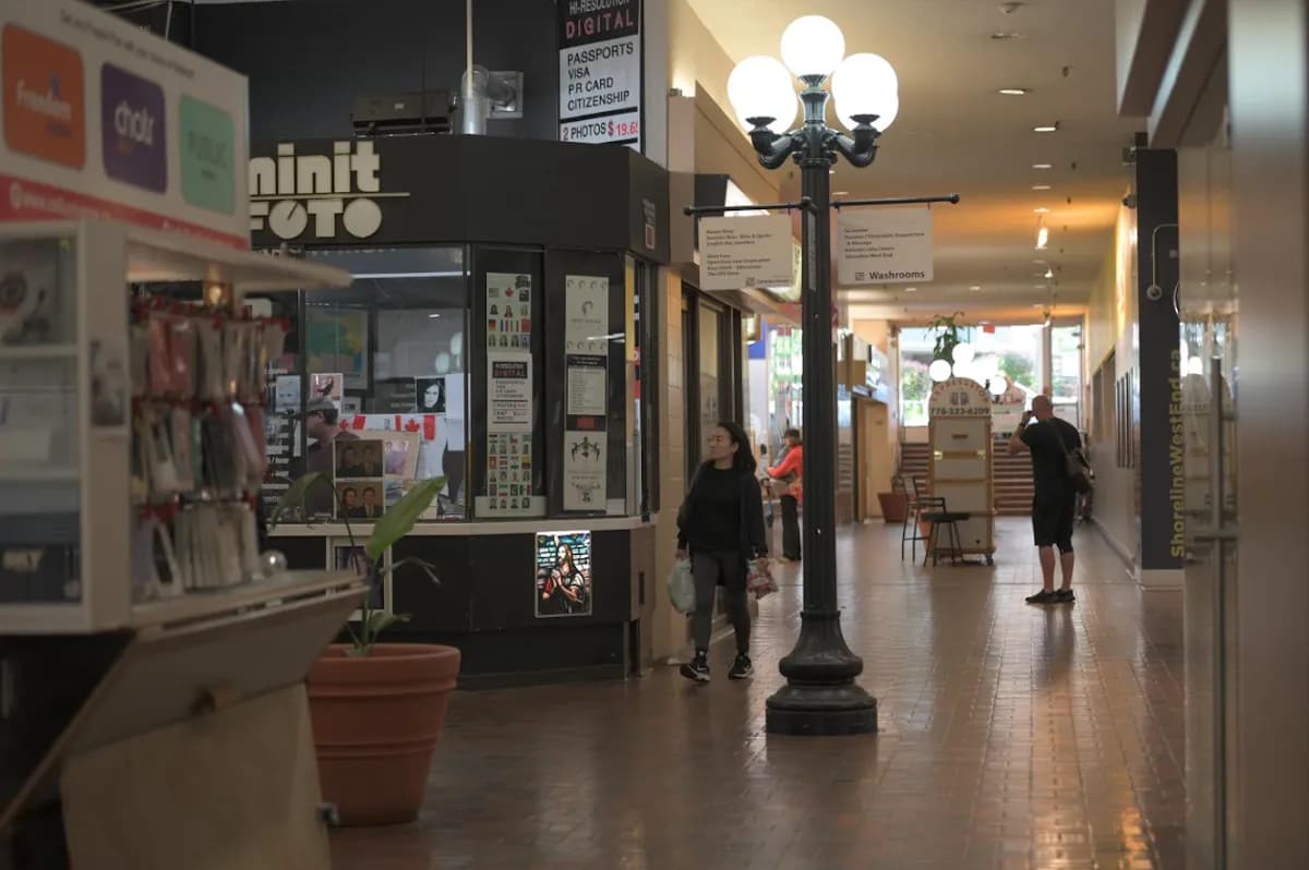 Denman Place Mall
