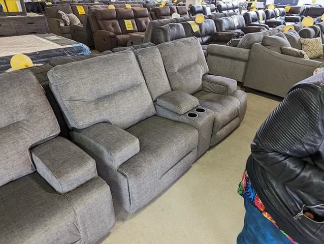 Belleville Loyalist Market