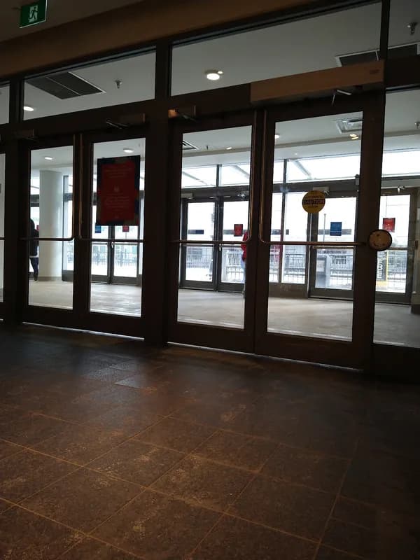 Hudson's Bay overpass