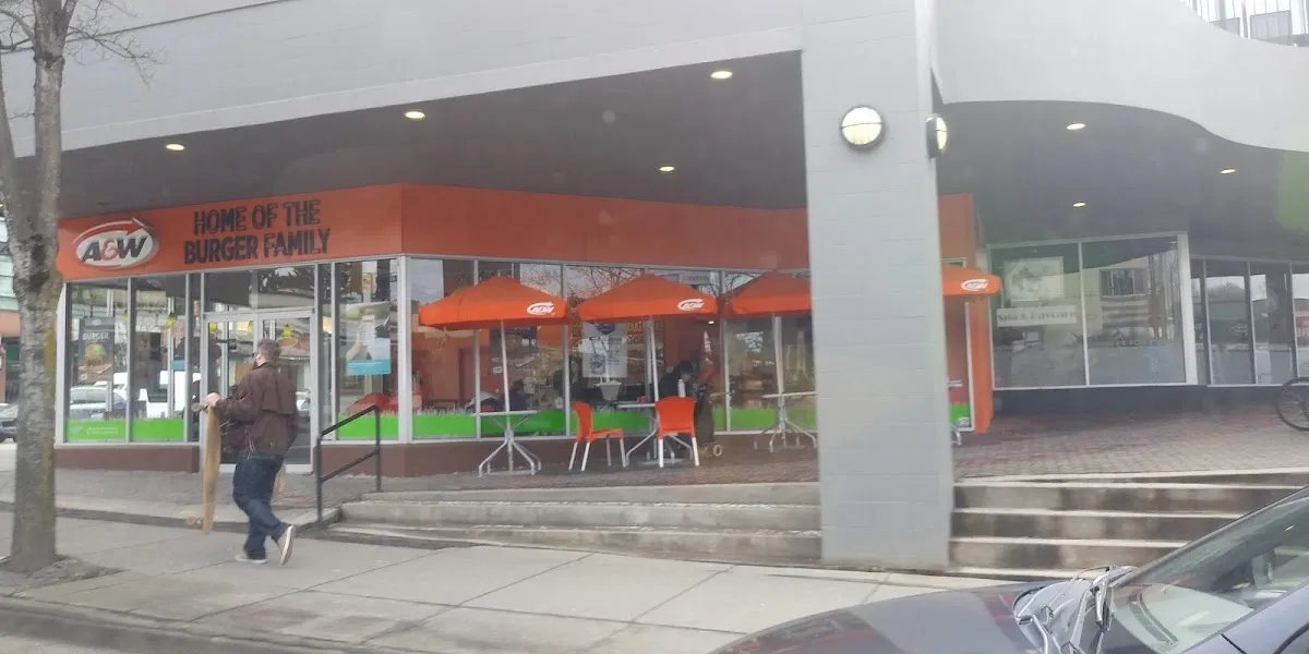 Jericho Village Shopping Centre