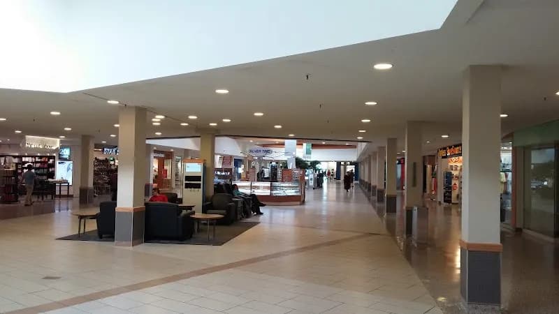 Cloverdale Mall