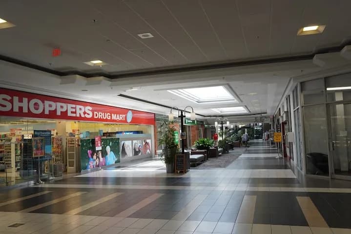 Lake Bonavista Promenade