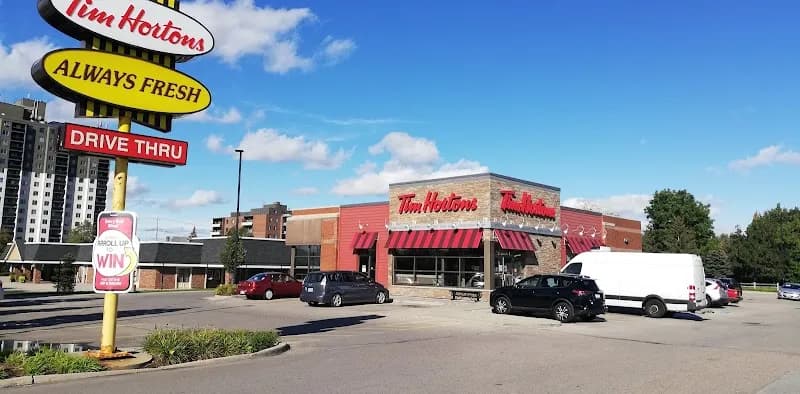 Laurentian Hills Plaza