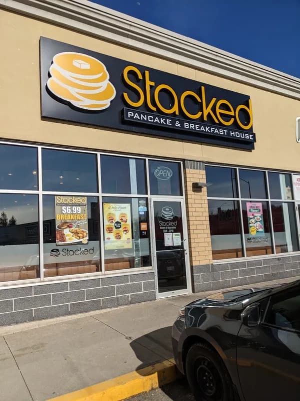 Mountain Locks Plaza