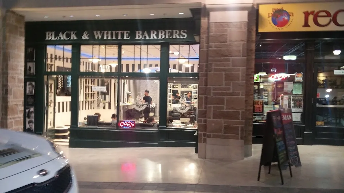 Old Quebec Street Shoppes