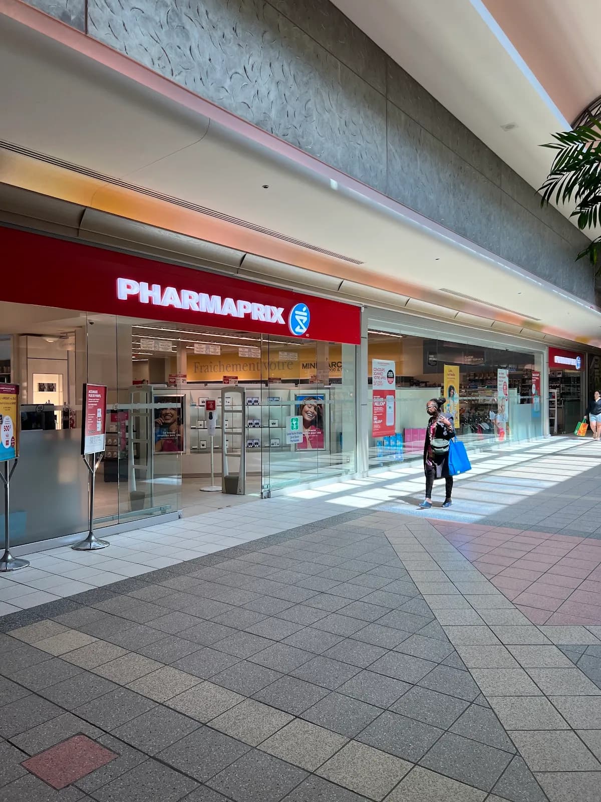 Quartier Cavendish Mall