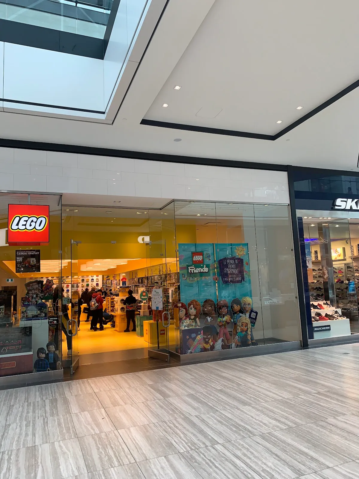 CF Fairview Pointe Claire