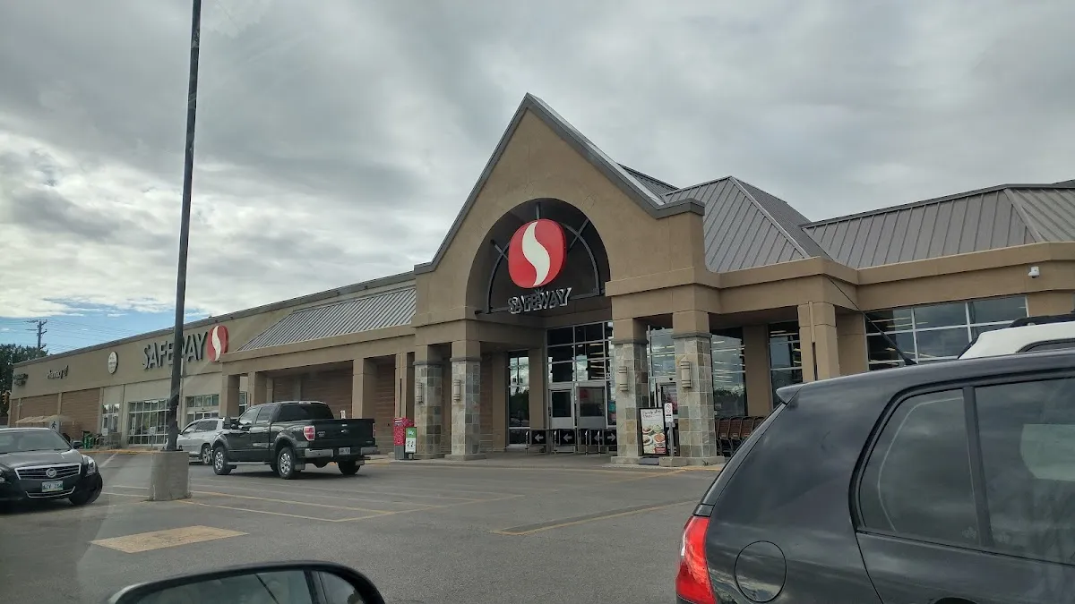 Crestview Shopping Centre