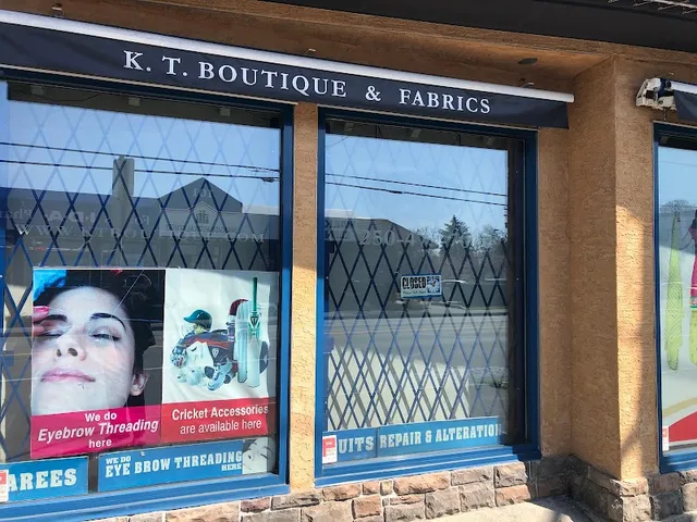 K. T . Eyebrows Threading Service