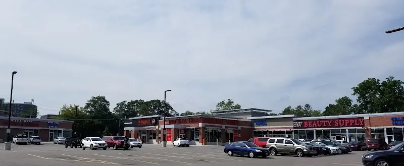 Kingston Square West in Scarborough, Ontario