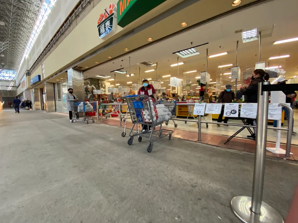 Plaza Côte-des-Neiges