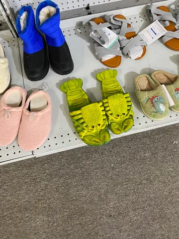 Quaker Hill Market Place