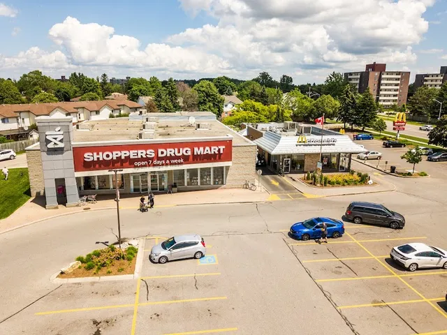 River Road Shopping Centre