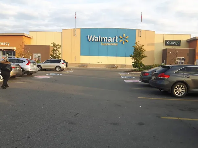 SmartCentres Mississauga (Creekside Crossing)